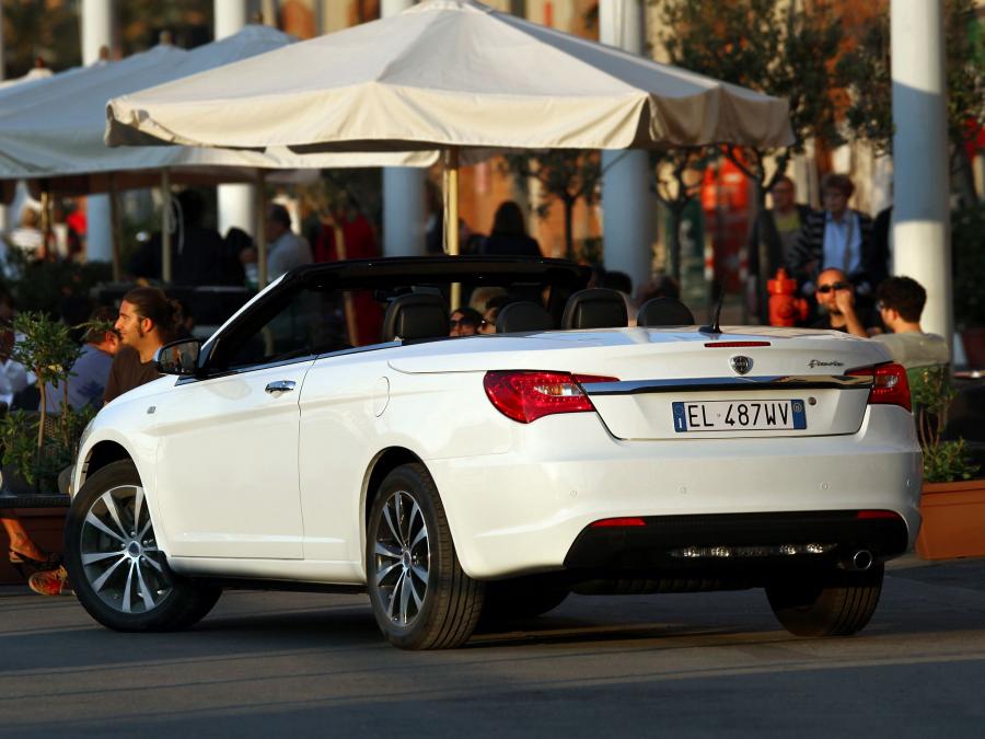  Lancia Flavia Convertible 2012 года  (фото 84 из 92)